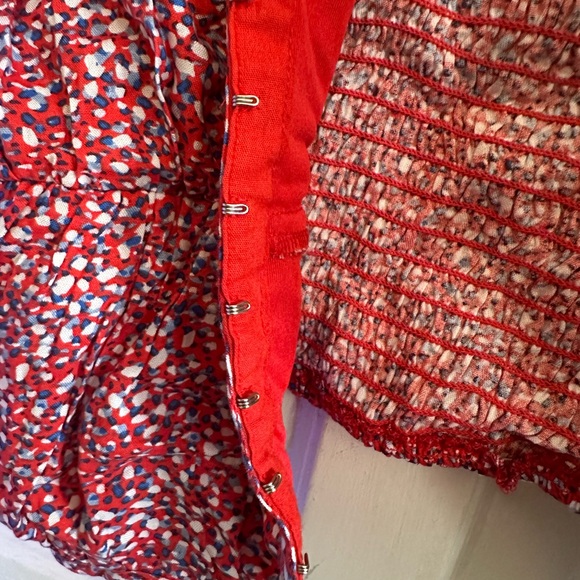 Tops - Picture 6 of 15